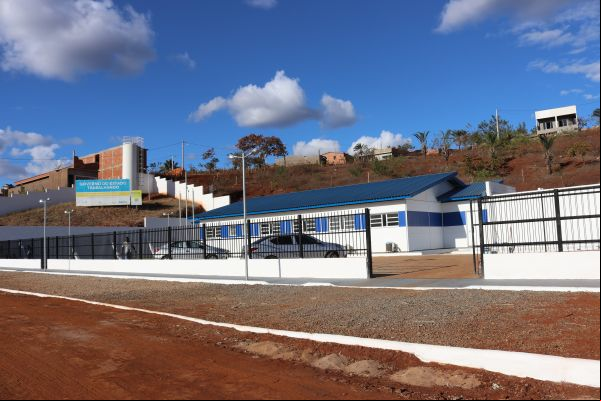 Caetité: Quatro bandidos espancam e sequestram homem na zona rural.